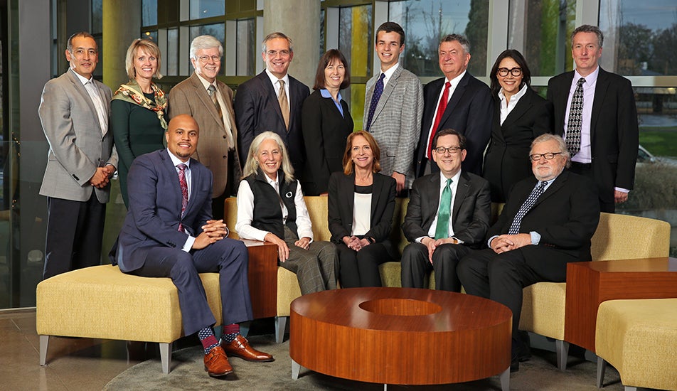 Members of the Board of Trustees of the University of Oregon Members of the Board of Trustees of the University of Oregon